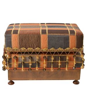 Antique English upholstered stool - O / 4816 -     