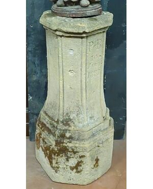dars465 - stone column, 19th century, measuring cm l 40 xh 82 x d. 18     