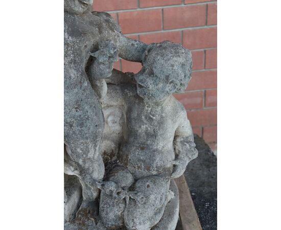 Garden statue sculptural group in Vicenza stone early 20th century     
