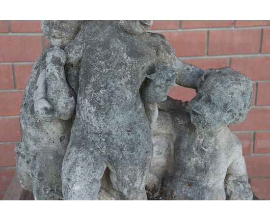 Garden statue sculptural group in Vicenza stone early 20th century     