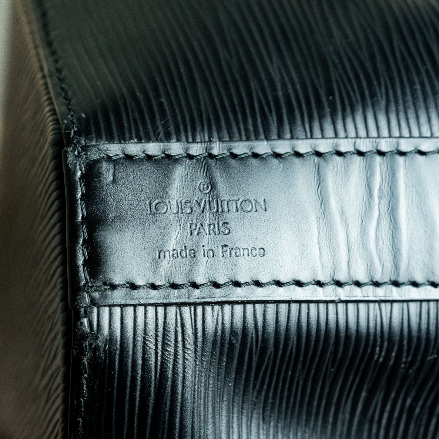 RvceShops Revival, Borsa Louis Vuitton Lockit in pelle Epi nera