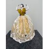Figurina femminile  in porcellana- coprivivande.Francia.