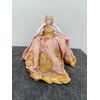 Scatola con figura di dama con busto  in porcellana e parte in cartone.Francia.