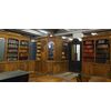 lib133 - antico negozio in rovere, di fine '800, con tre porte, misura 9 metri lineari