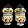 Coppia di albarelli in maiolica a decoro floreale stilizzato e stemma nobiliare.Manifattura di Francesco M.Luzi, Urbania 1770.