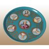 Grande piatto in porcellana di Sevres del 1800 decorato con personaggi su fondo azzurro 