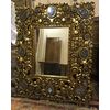 Specchiera in oro zecchino opaco con pietre dure. Epoca anni ‘50.  Misure: h. 150 cm x 35 cm.