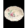 Piatto in maiolica con tesa lobata e decoro alla’rosa’al terzo fuoco.Manifattura di Pasquale Rubati.Milano