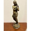 Scultura di una donna, bronzo