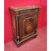 Piccola credenza intarsiata