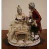 Antica statuetta in porcellana inglese manifattura Royal Crown Derby Porcelain Company "Ora del tè" 