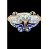 Centrotavola trilobato in maiolica policroma con motivo a raffaellesche e grottesche.Tre prese a forma di serpente.Ginori,Sesto fiorentino.