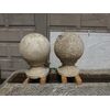 CAPITELLI DI FORMA A SFERA IN PIETRA EPOCA 800  cm diametro 30xH43