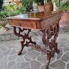 Tavolino da lavoro in noce 1860 inserti in ciliegio Luigi Filippo