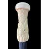 Bastone con pomolo globulare in avorio con figura di cervo inciso a bassorilievo.