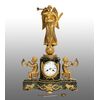 Orologio antico Napoleone III Francese in bronzo dorato e marmo verde alpi. Periodo XIX secolo.