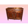 Credenza provenzale a due porte del 1800 in legno di ciliegio con intagli 