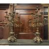  LAMP239 - Coppia di candelieri in bronzo dorato, misure cm L 55 x P 55 x H 95  