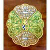 Coppa centrotavola in maiolica decorata a raffaellesche con stemma nobiliare.Manifattura di Angelo Minghetti.Bologna.