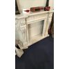 Importante camino in marmo di Carrara con eleganti lavorazioni - 165 x H 124 cm