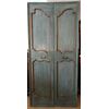 Porta ligure a due ante laccata con formelle di gusto provenzale