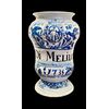 Vaso albarello in maiolica con decoro a motivi vegetali,uccelli e serpenti.Ferniani,Faenza.