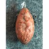 Tabacchiera in legno di curozo con profili in argento,incisa con cupido e trofei.Francia