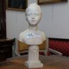 Piccolo busto  raffigurante bambina in bisquit
