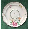 Piatto da tazza da puerpera in maiolica con decoro alla rosa.Manifattura Finck Bologna.