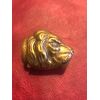 Scatolina portafiammiferi in ottone a forma di testa di Leone.