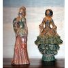 Coppia di dame in ceramica policroma   Tassinari, Faenza seconda metà XXsec.