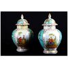 Coppia di antiche potiche con coperchio in porcellana Meissen bianca e verde acqua