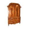 Stupendo armadio stile Transizione del 1700 Austriaco in legno di noce