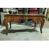 TAV215 - Tavolo scrittoio anni '40, con decorazioni in bronzo, misure cm L 158 x H 80 x P 82