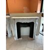 PICCOLO CORNICE POMPADOUR MARMO BIANCO DI CARRARA STILE LUIGI XV FRANCIA  cm L116xP37xH107 