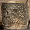P266 - Piastra in ghisa, con stemma, epoca '800, misure cm L 76 x H 75