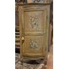 ARM244 - Angoliera in legno laccato, epoca '700, misure cm L 90 x H 180 x P lato 60