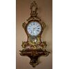 Orologio cartel.   Epoca e stile: Luigi XV, della seconda metà del XVIII secolo. 