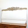Tesatata da letto realizzata con fregio in legno laccato