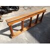 Elegante balaustra in legno di noce restaurata.  misure cm. 200 per 78 per 17