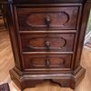 comodino in noce cm.59 x 40 x 65