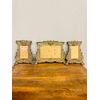 Antico gruppo di tre Cartagloria, XIX sec, in metallo sbalzato dorato, 26x35 e 26x21cm