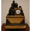 Antico orologio da tavolo francese del 1800 stile Impero in bronzo e marmo giallo Siena