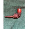 Pipa in radica e bakelite raffigurante una pistola.