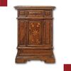 PICCOLA CREDENZA IN NOCE CON INTARSI SECONDA META’ XVI SECOLO 
