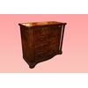 Large and majestic English chest of drawers from the 1800s, Regency style, in mahogany and mahogany feather.