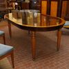 Extendable oval table in walnut briar     