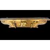 Fregio applique in legno intagliato e foglia oro con decoro rocaille e floreali.