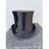 Cappello ‘tuba’ con scatola originale.Inghilterra.