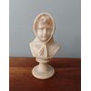 Busto raffigurante una fanciulla